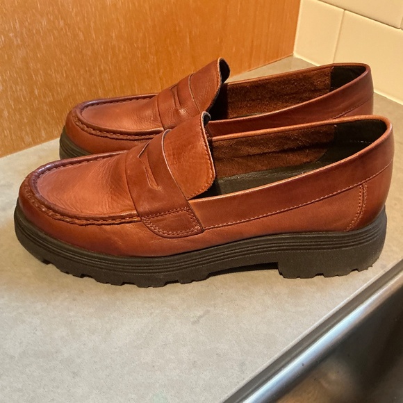 Aldo lug sole classic leather loafer - Picture 2 of 9